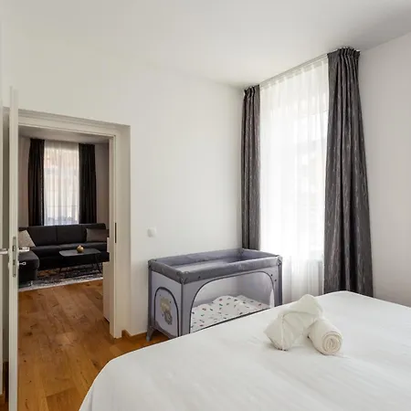 Slovenka Lejlighed *